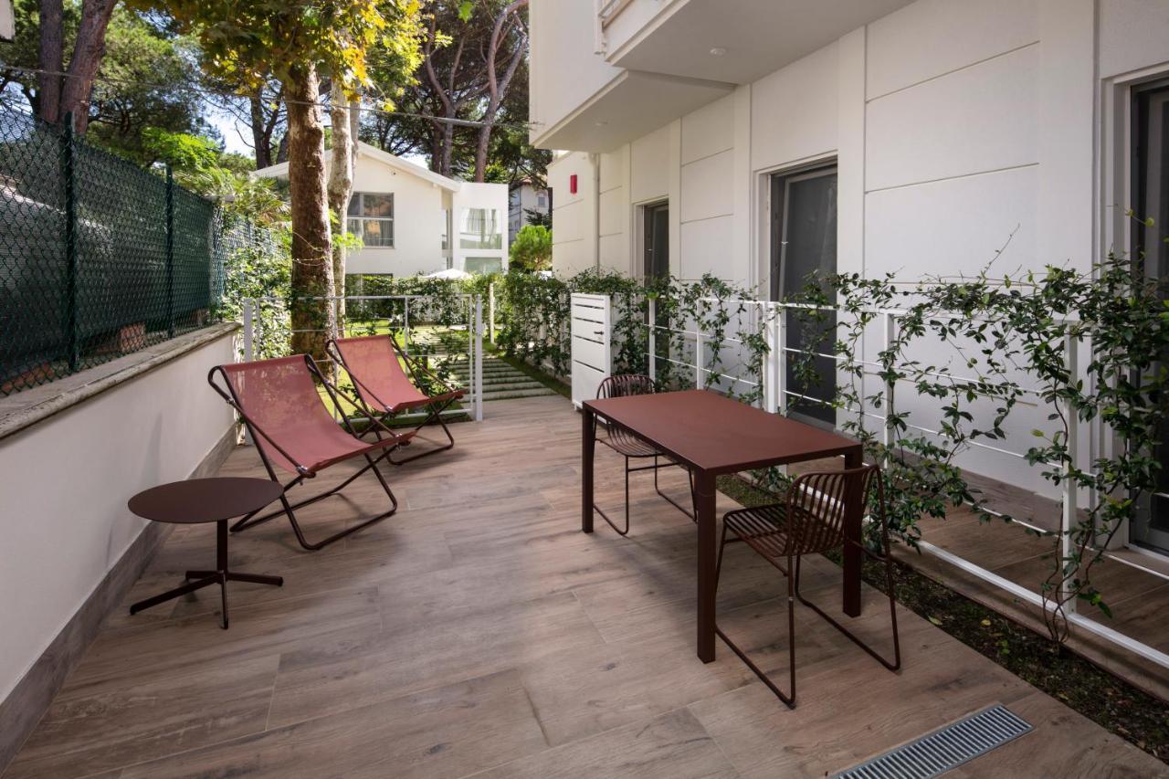Elegance Riccione Aparthotel Exteriör bild